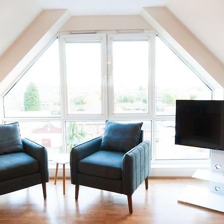*New* 2-Bed Modern Apartment Burton-upon-Trent Eksteriør bilde
