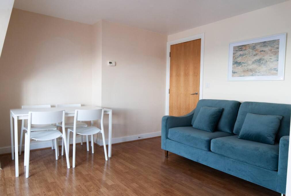 *New* 2-Bed Modern Apartment Burton-upon-Trent Eksteriør bilde